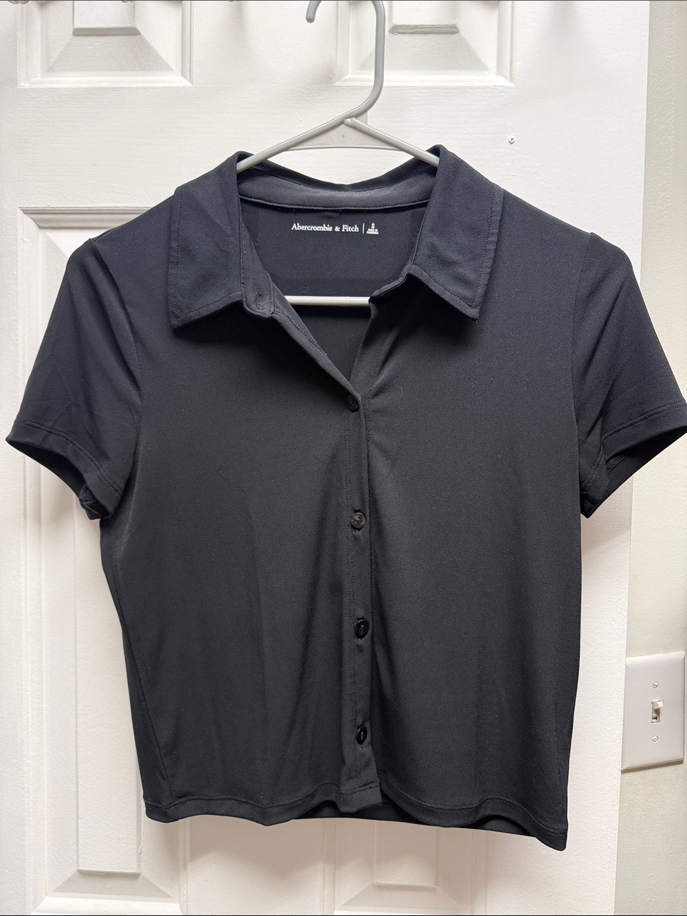Abercrombie & Fitch Black Short-Sleeve Button Down Polo